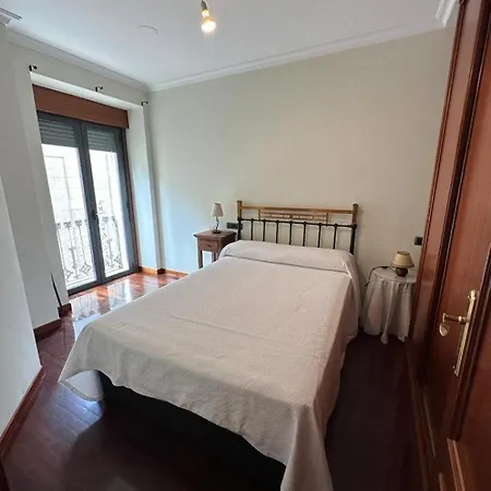 Precioso Apartamento En Casco Vello דירה *